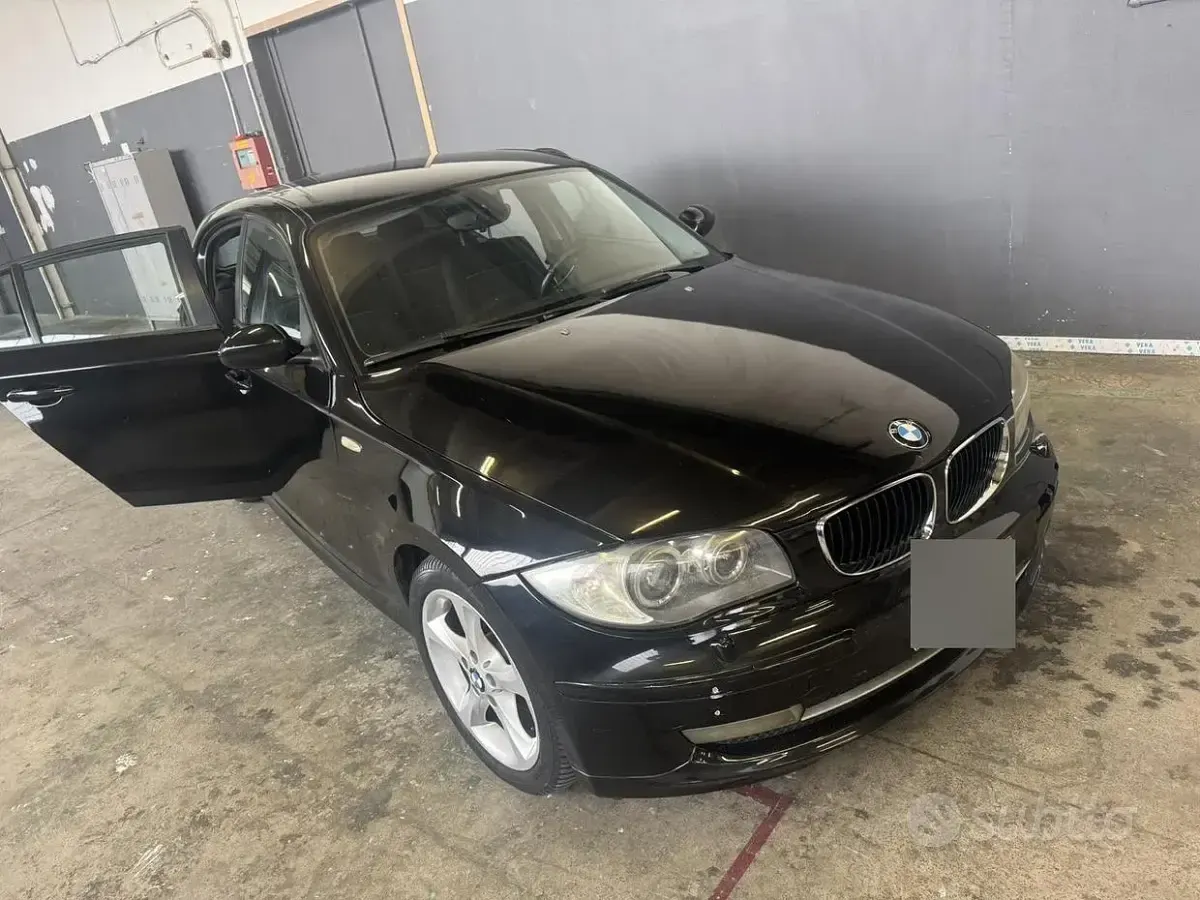 Usata BMW 120 2009 Nero Utilitaria