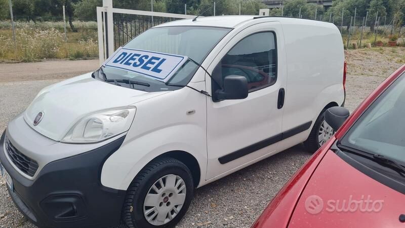 Usata Fiat Fiorino Trekking 95 CV (69 kW) 2017 Bianco Monovolume
