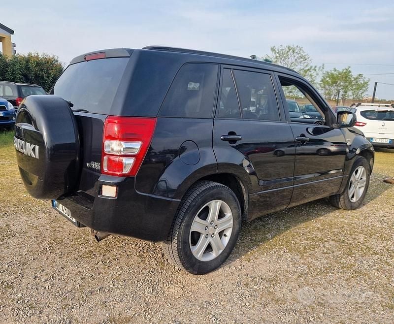 Usata Suzuki Grand Vitara 129 CV (94 kW) 2008 Nero SUV