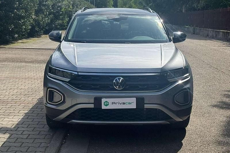 Usata VW T-Roc Life 116 CV (85 kW) 2025 Grigio SUV