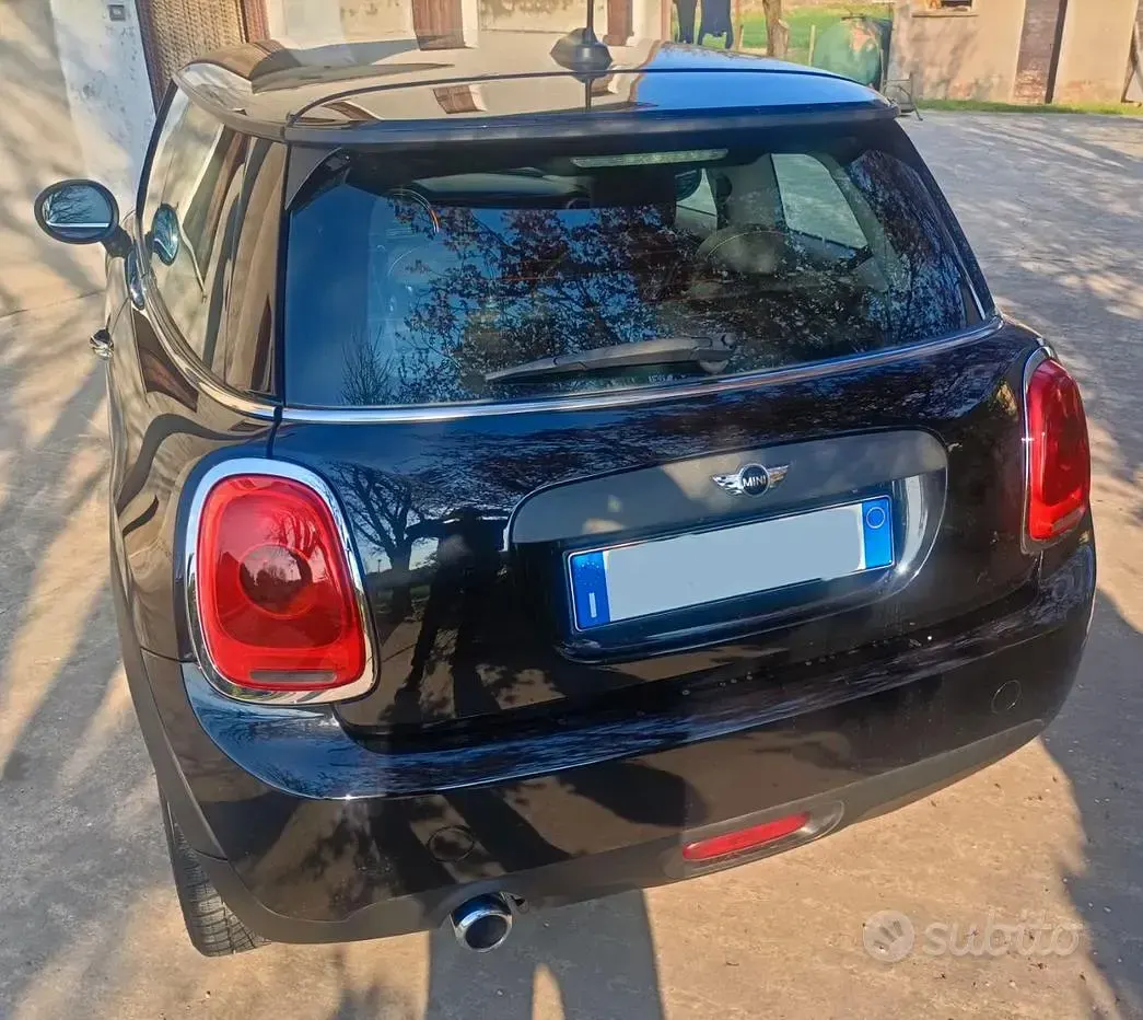 Usata Mini One D 95 CV (69 kW) 2015 Nero Utilitaria