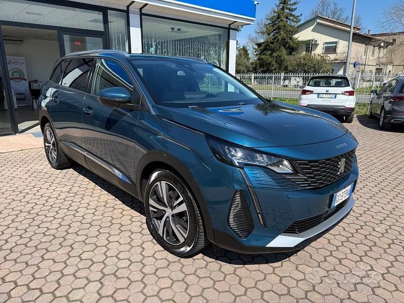 Usata Peugeot 5008 Allure 131 CV (96 kW) 2021 Blu SUV