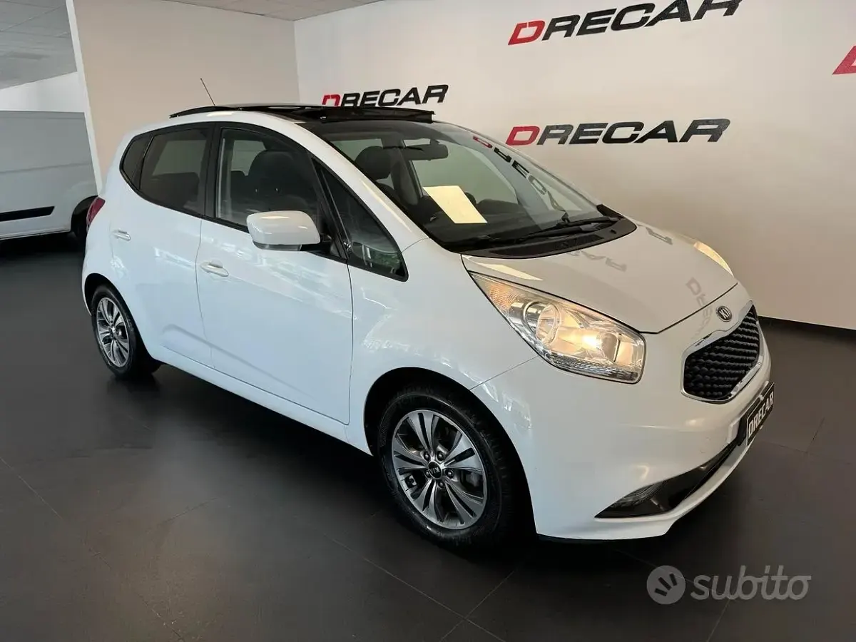 Usata Kia Venga 90 CV (66 kW) 2015 Bianco Utilitaria