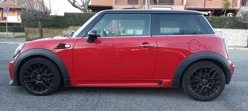Usata Mini Cooper D 111 CV (81 kW) 2012 Utilitaria