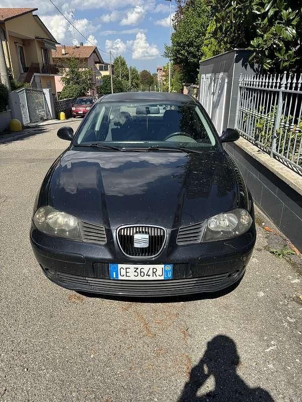 Usata 2003 Seat Ibiza Tre volumi | 2100 € (Buon prezzo) - Immagine 1/4