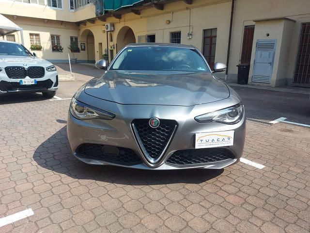 Usata Alfa Romeo Giulia Sprint 160 CV (117 kW) 2020 Grigio Berlina
