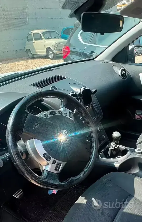 Usata Nissan Qashqai 2012 Bianco SUV