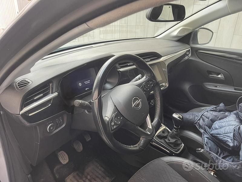 Usata Opel Corsa 100 CV (73 kW) 2020 Grigio Utilitaria