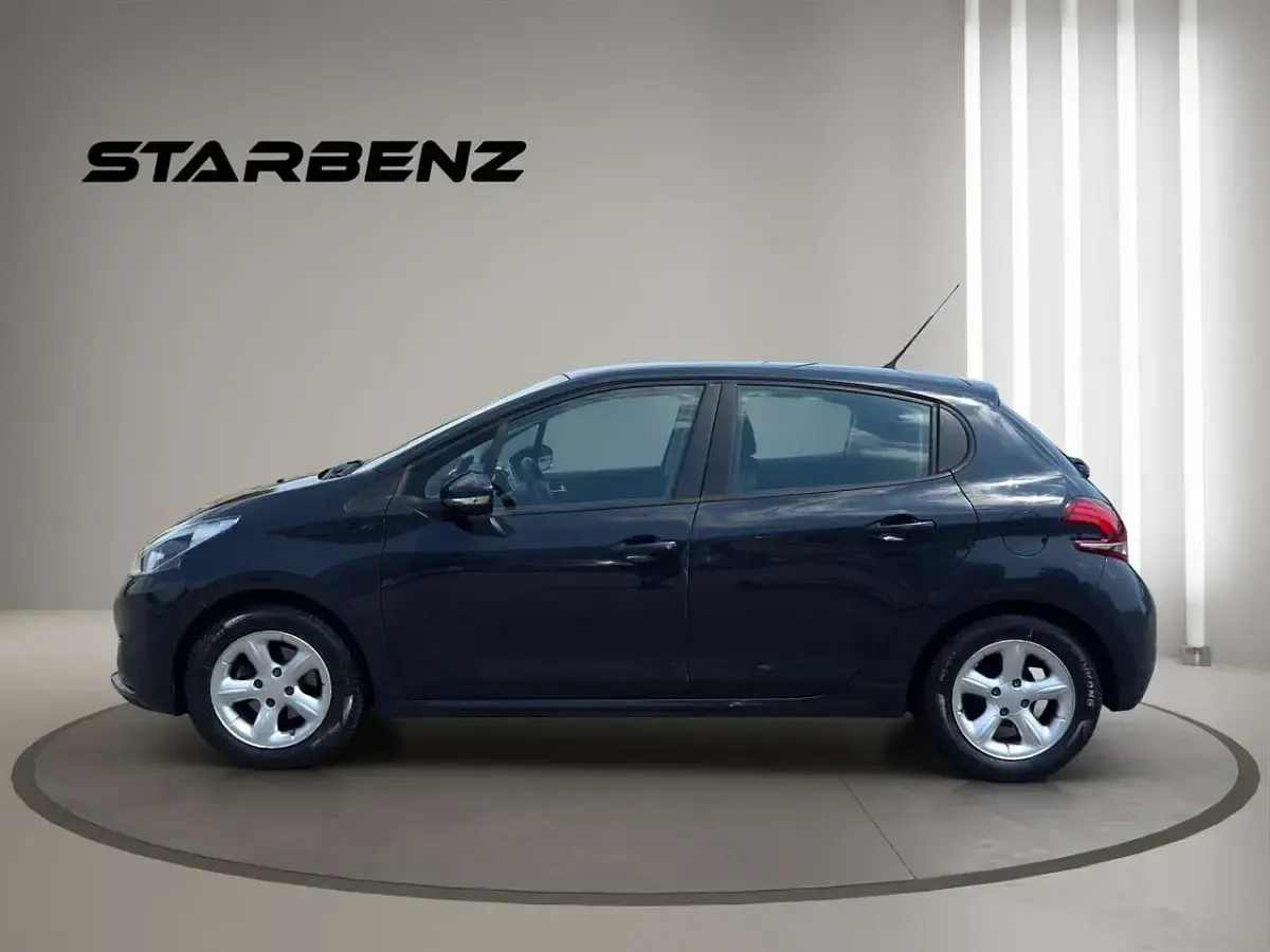 Usata Peugeot 208 Allure 82 CV (60 kW) 2017 Nero Utilitaria