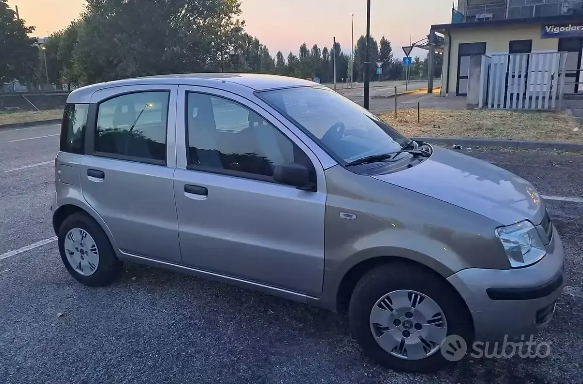 Usata Fiat Panda 60 CV (44 kW) 2007 Grigio Utilitaria