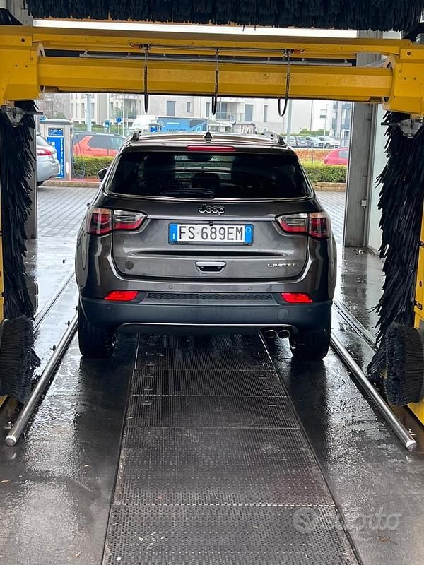 Usata Jeep Compass Limited 120 CV (88 kW) 2018 Grigio SUV