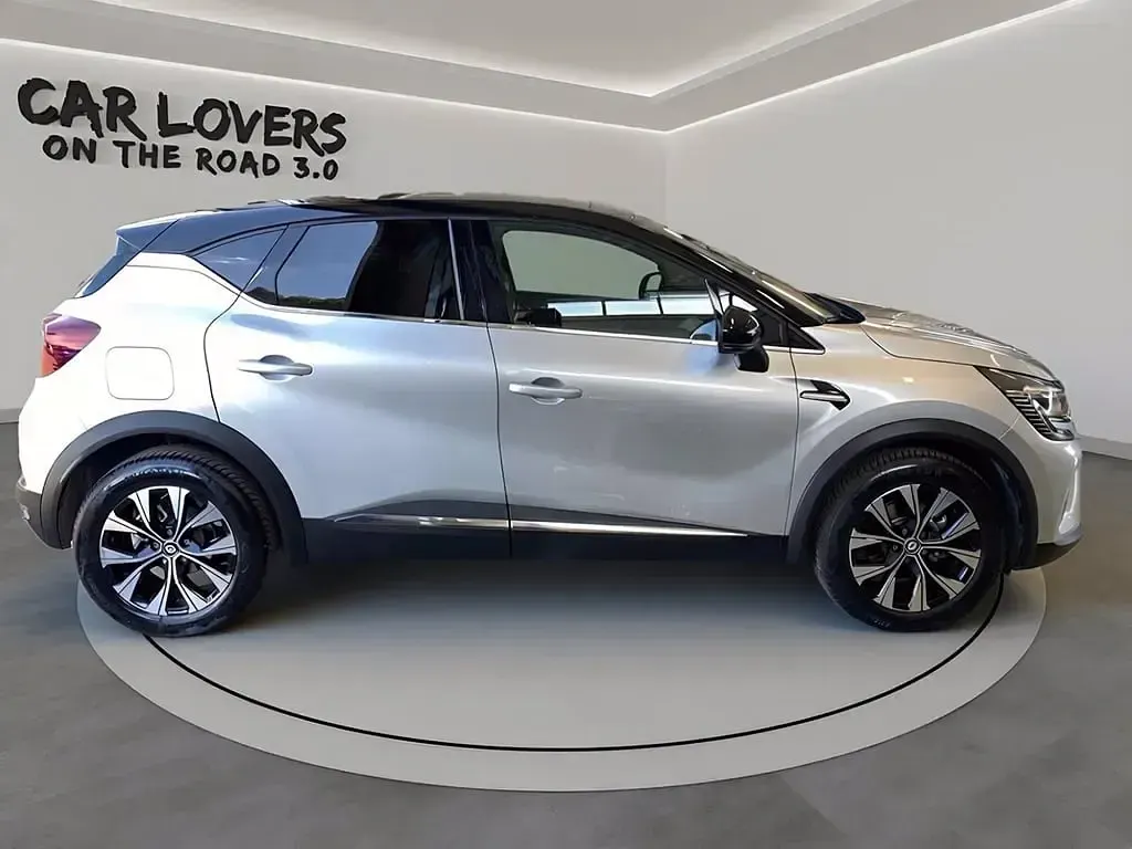 Usata Renault Captur Techno 145 CV (106 kW) 2023 Ype bestyle varsavia SUV