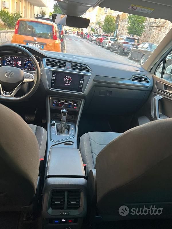 Usata VW Tiguan R-line 150 CV (110 kW) 2021 Bianco SUV