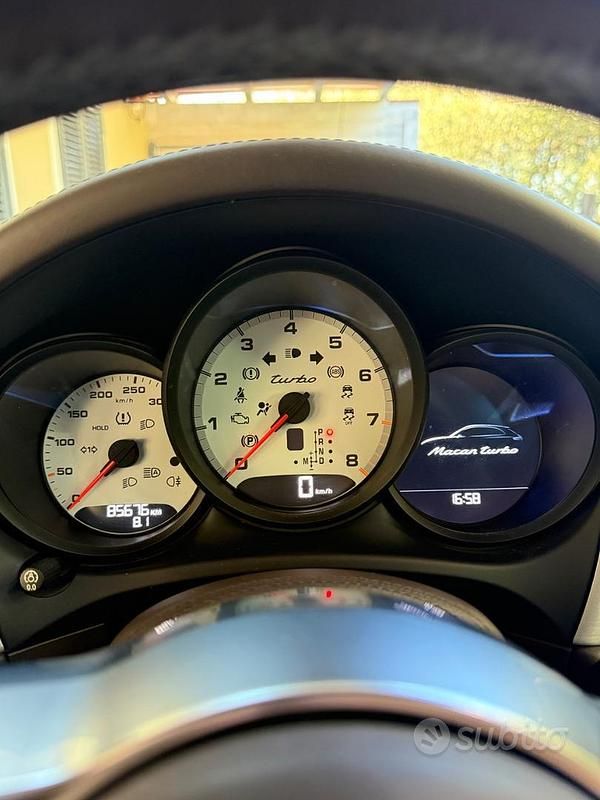 Usata Porsche Macan Turbo 400 CV (294 kW) 2016 Nero SUV