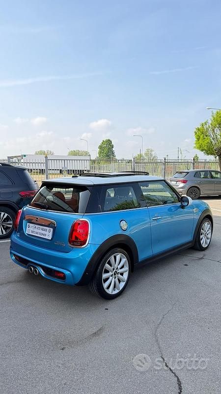 Begagnad Mini Cooper S 192 HK (141 kW) 2019 Blå Halvkombi