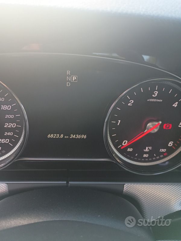 Usata 2017 Mercedes E200 Tre volumi | 15.000 € - Immagine 1/4