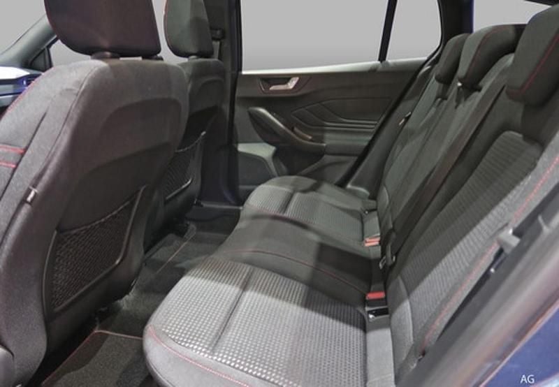 Usata Ford Focus ST-Line 115 CV (84 kW) 2024 Blu Berlina