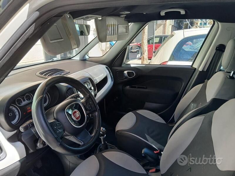 Usata Fiat 500L Living 105 CV (77 kW) 2013 Bianco Monovolume