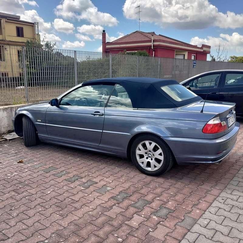 Usata BMW 325 Cabriolet 192 CV (141 kW) 2001 Cabrio