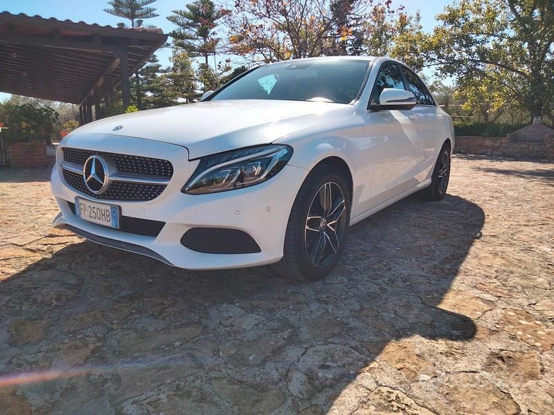 Bianco Usata 2018 Mercedes C200 Premium Tre volumi | 13.999 € (Super prezzo) - Immagine 1/4