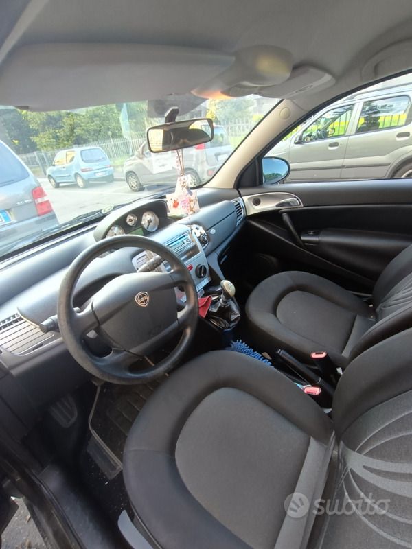 Usata Lancia Ypsilon 2011 Marrone Utilitaria