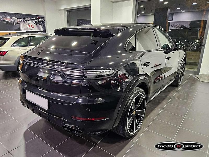 Usata Porsche Cayenne Coupe 340 CV (250 kW) 2022 Nero jet metallizzato Coupé