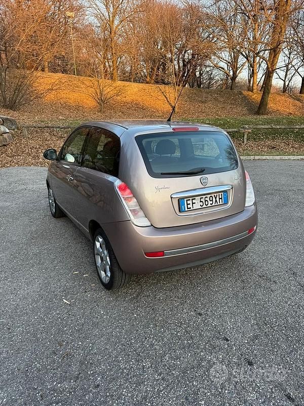 Usata Lancia Ypsilon 2011 Utilitaria