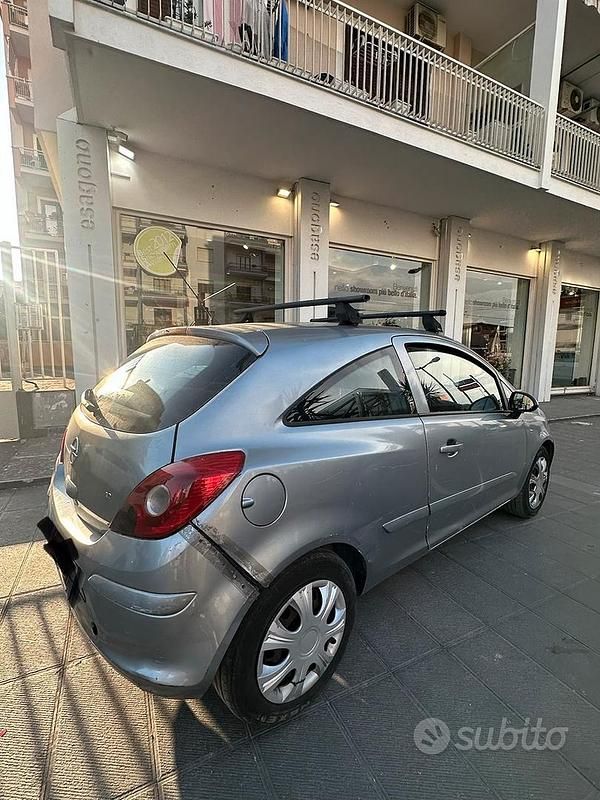 Usata Opel Corsa 80 CV (58 kW) 2007 Grigio Utilitaria