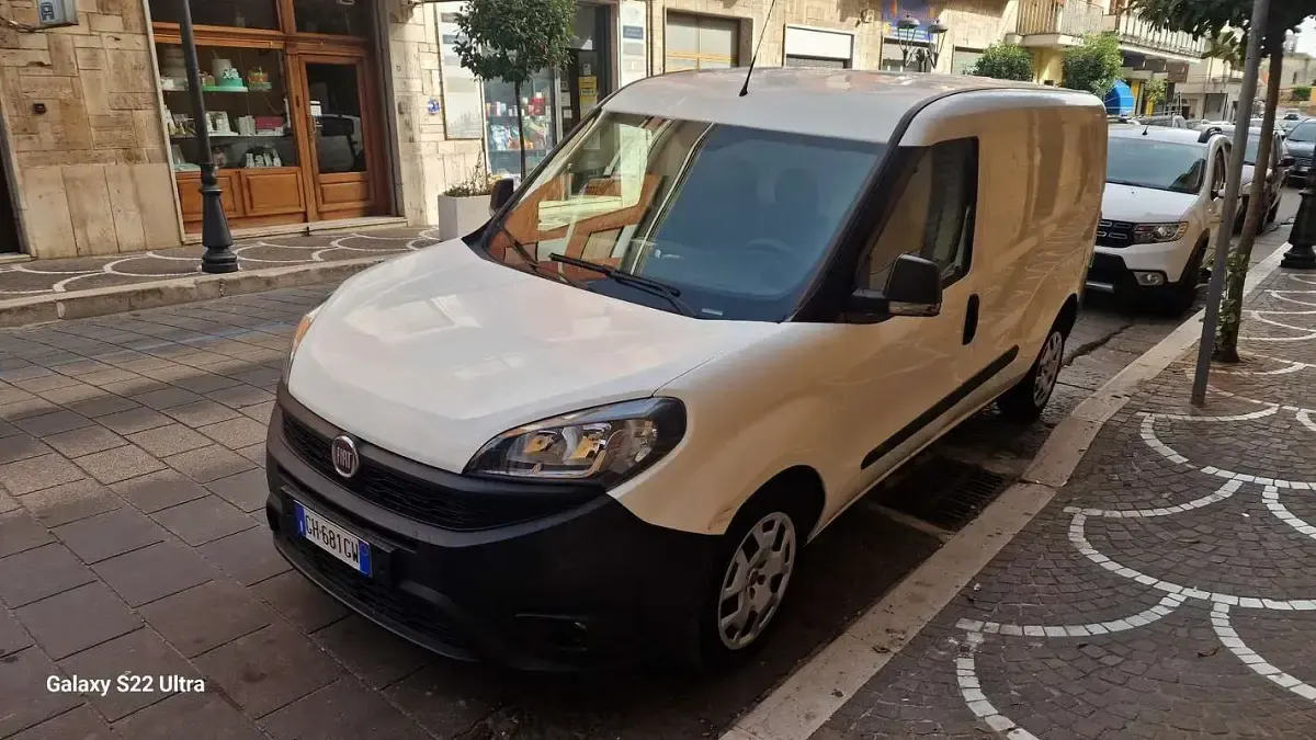 Usata Fiat Doblò Lounge 105 CV (77 kW) 2017 Monovolume