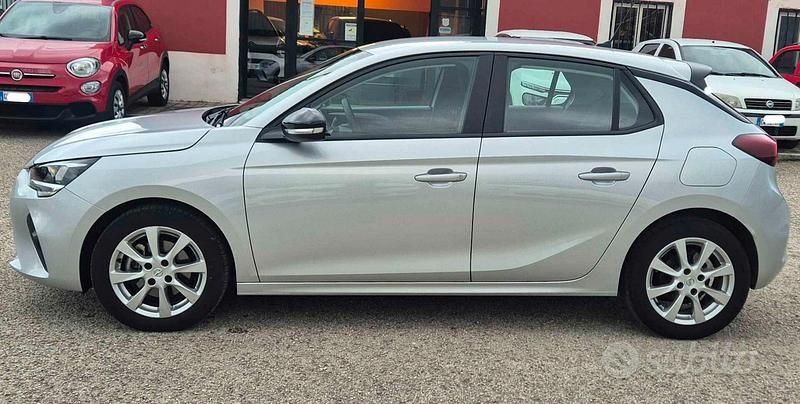 Usata Opel Corsa Edition 102 CV (75 kW) 2023 Grigio Utilitaria