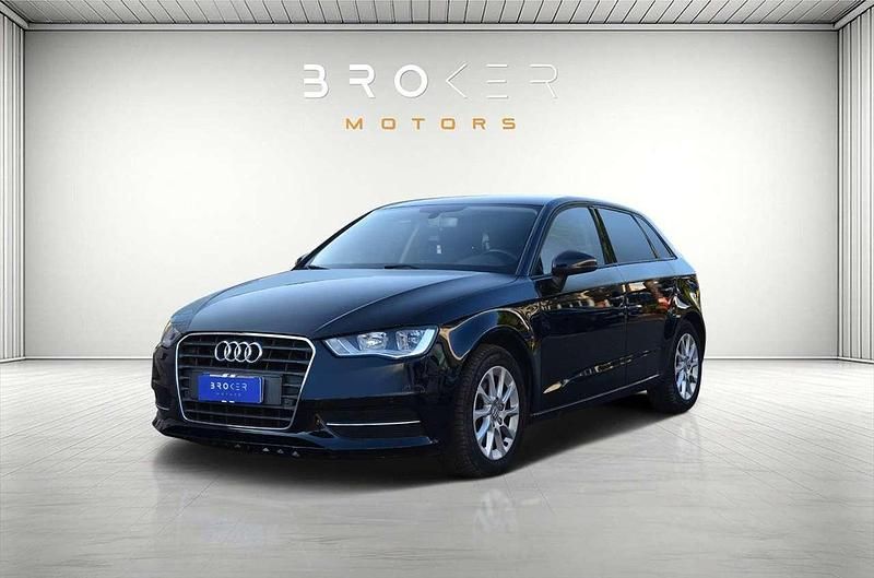 Nero Usata 2015 Audi A3 Ambiente Tre volumi | 12.990 € (Super prezzo) - Immagine 1/4