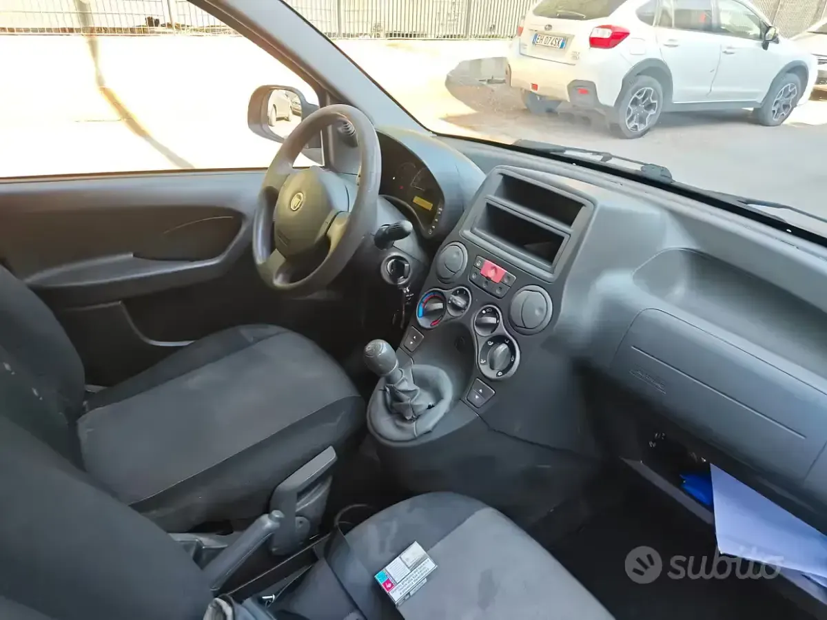Usata Fiat Panda Dynamic 69 CV (50 kW) 2011 Bianco Utilitaria