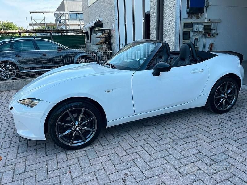 Usata Mazda MX5 Inclusive 160 CV (117 kW) 2016 Bianco Cabrio
