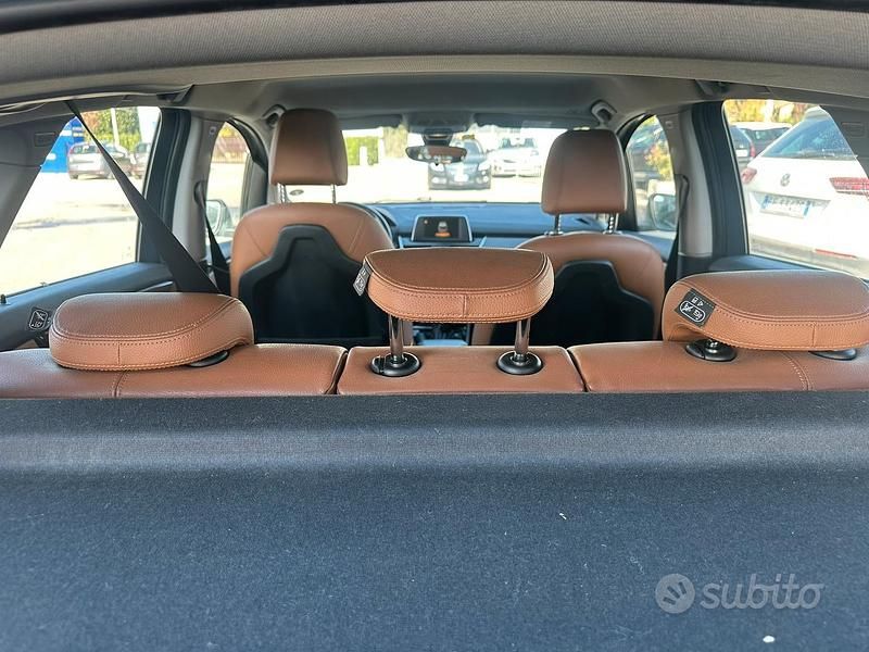 Begagnad BMW 218 Active Tourer Luxury Line 150 HK (110 kW) 2017 Minibuss