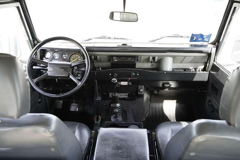 Usata Land Rover Defender 86 CV (63 kW) 1988 SUV