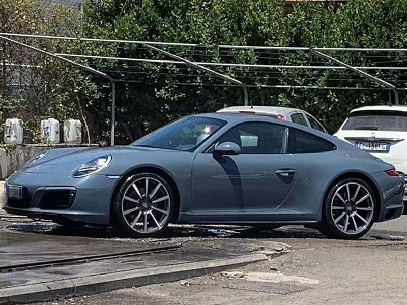 Usata Porsche 911 Carrera 4 370 CV (272 kW) 2017 Grigio Coupé