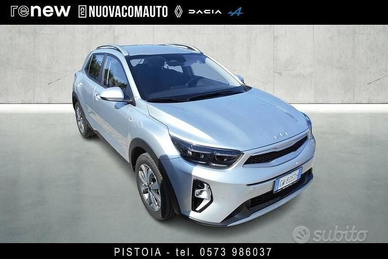 Gebraucht Kia Stonic Urban 79 PS (58 kW) 2024 Silber SUV