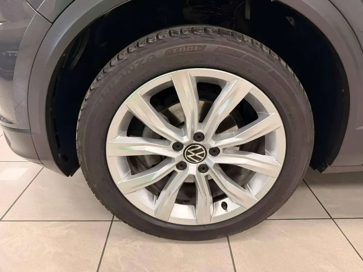 Usata VW T-Roc Advance 150 CV (110 kW) 2021 Grigio SUV