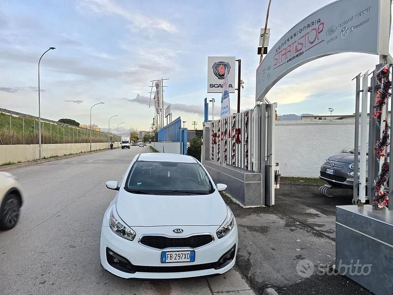 Usata Kia Ceed 110 CV (80 kW) 2016 Bianco Utilitaria