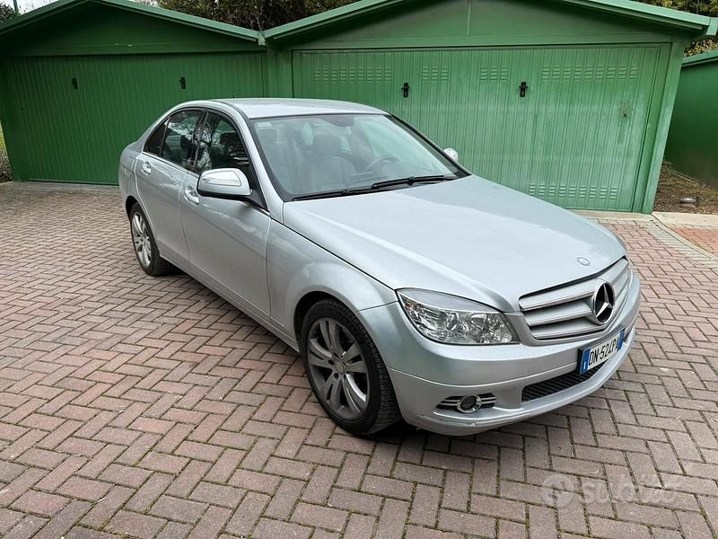 Usata Mercedes C300 2008 Grigio Berlina