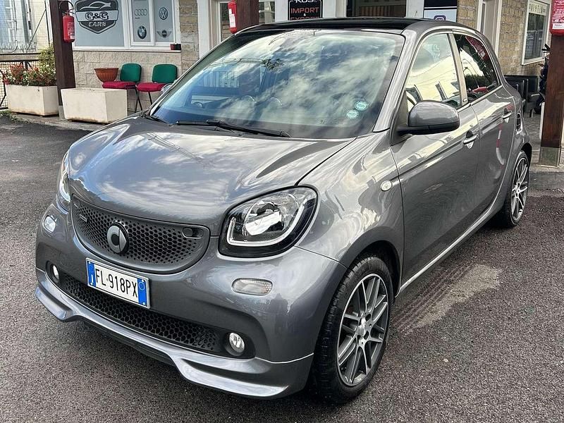 Grigio Usata 2017 Smart ForFour Brabus Due volumi | 14.950 € (Buon prezzo) - Immagine 1/4