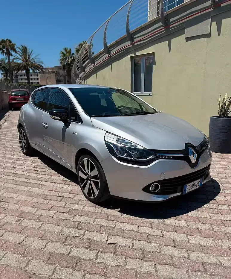 Usata Renault Clio IV 90 CV (66 kW) 2016 Grigio Berlina
