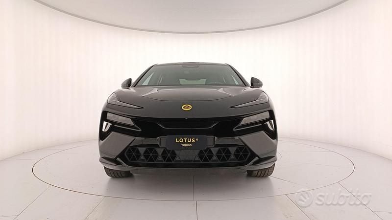 Usata Lotus Eletre 355 kW (483 CV) 2024 Nero SUV