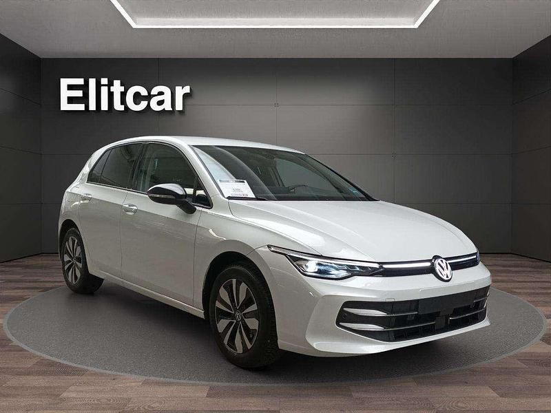 Usata VW Golf VIII Life 150 CV (110 kW) 2025 Argento Berlina