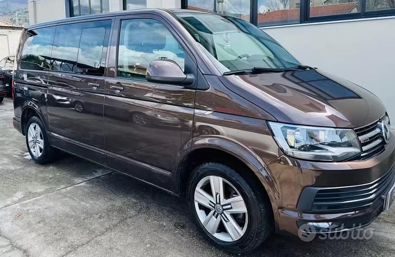 Occasion VW Caravelle Comfortline 150 ch (110 kW) 2018 Marron Van