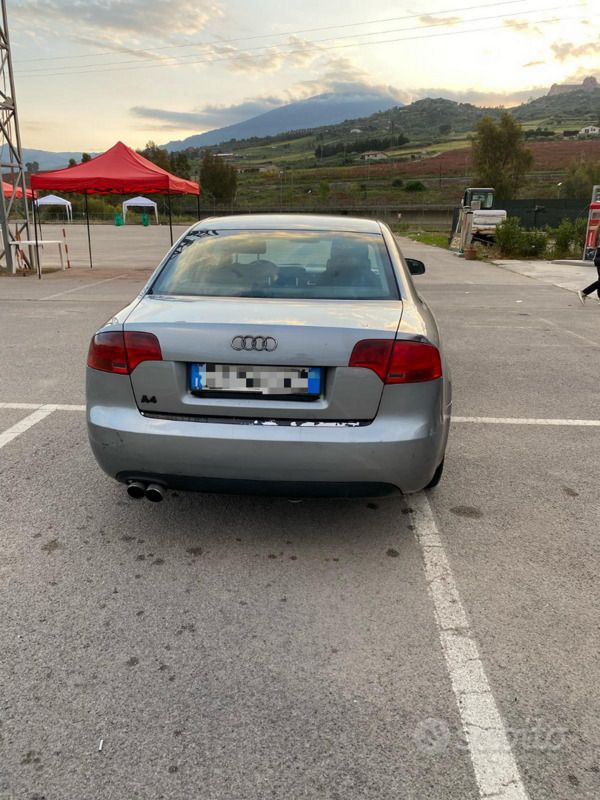 Usata Audi A4 116 CV (85 kW) 2007 Grigio Berlina