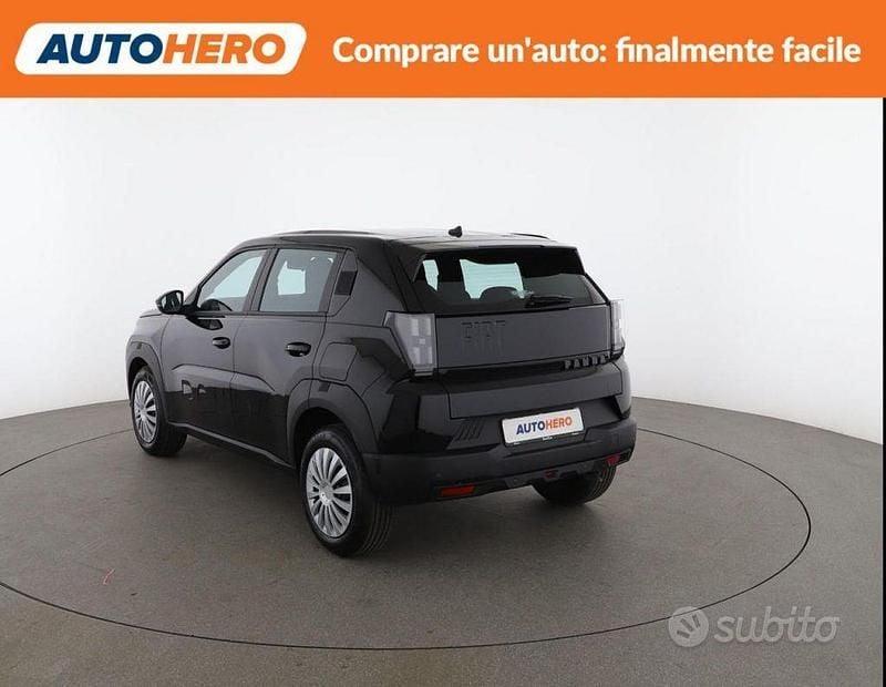 Usata Fiat Grande Panda Icon 110 CV (80 kW) 2025 Nero Utilitaria