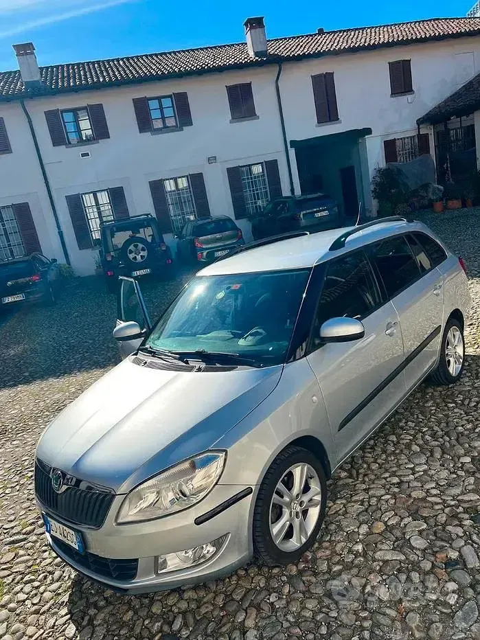 Usata Skoda Fabia 105 CV (77 kW) 2011 Bluazzurro Station wagon