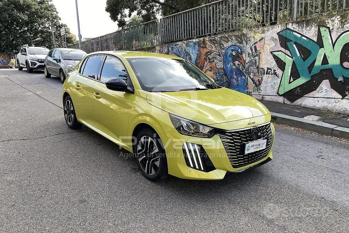 Usata Peugeot 208 Allure 101 CV (74 kW) 2024 Giallo Utilitaria