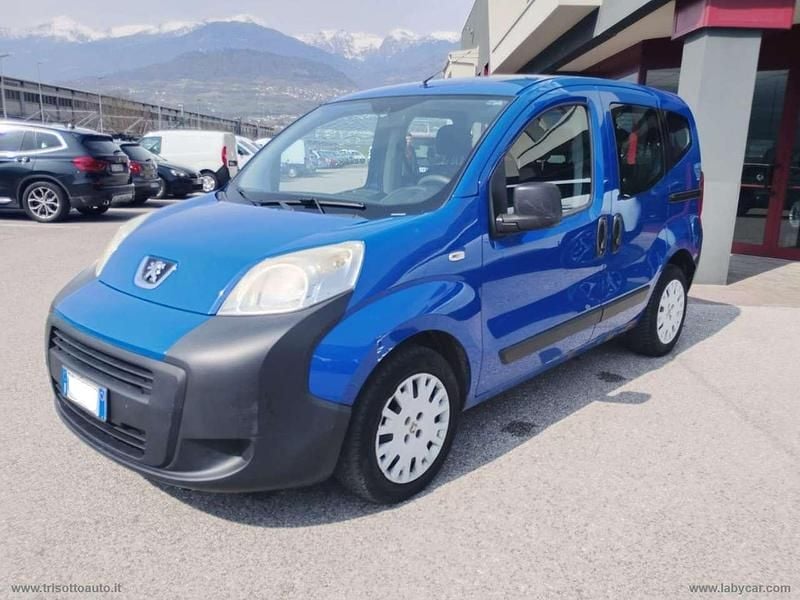 Usata Peugeot Bipper Premium 75 CV (55 kW) 2010 Blu/azzurro Monovolume